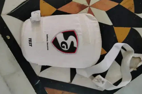 SG Premium Kashmir Willow Cricket Kit