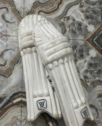 Kookaburra Pro 3.0 Cricket Batting Leg Guard Pads