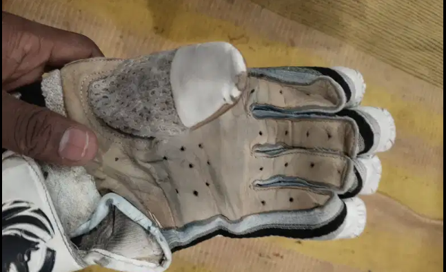 SG RP Ecolite Cricket Batting Gloves