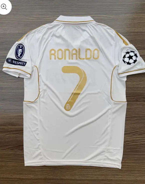 ronaldoo 7 Football Jersey with Black Shorts for (Kid's, Boy's & Men)
