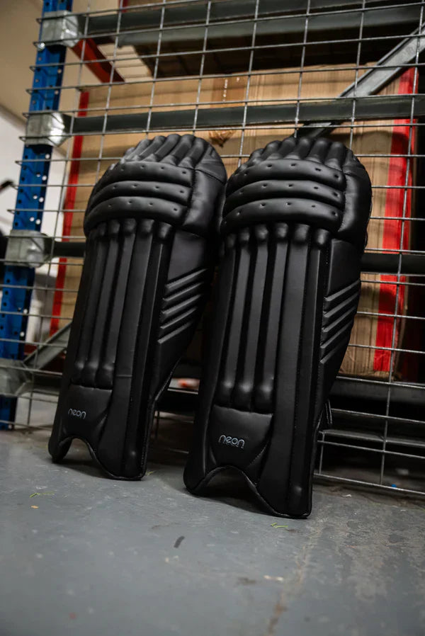 Pro Players Batting Pads - Black Edition
