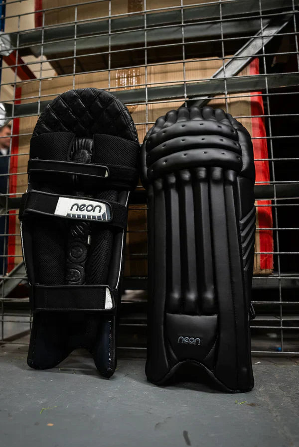 Pro Players Batting Pads - Black Edition