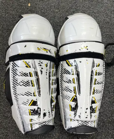 DeNovo New Shin Guard and Poplin Socks Football Kit