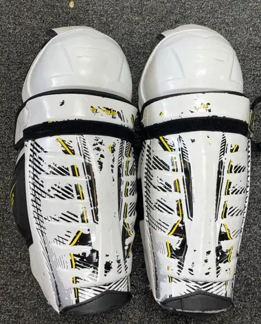 DeNovo New Shin Guard and Poplin Socks Football Kit